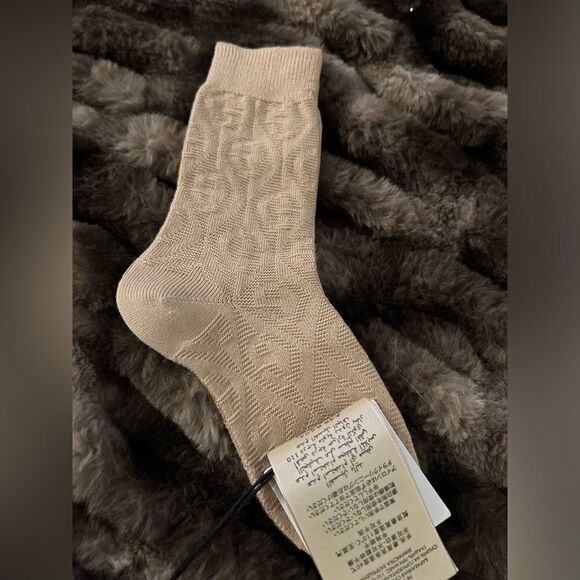 Brand new Gucci kids sock size 4 14-16 cm - Picture 1 of 2